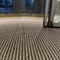 Contrôle des poussières antidérapantes des tapis d'entrée en aluminium