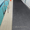 Vidangez tapis de glissement de piscine de grille de PVC de l'eau les anti largeur de 90cm à de 120cm